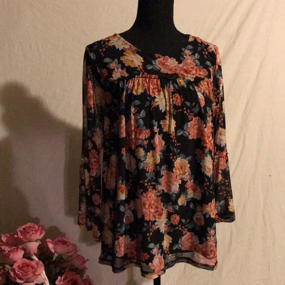 Mesh peasant top💥3/$20